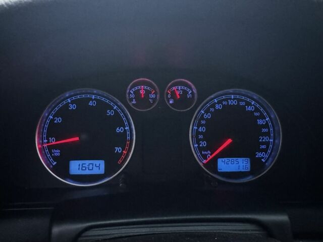 Сірий Фольксваген Пассат, об'ємом двигуна 1.6 л та пробігом 420 тис. км за 2950 $, фото 11 на Automoto.ua