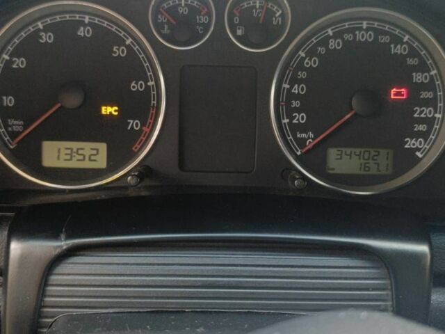 Серый Фольксваген Пассат, объемом двигателя 1.8 л и пробегом 344 тыс. км за 4400 $, фото 15 на Automoto.ua