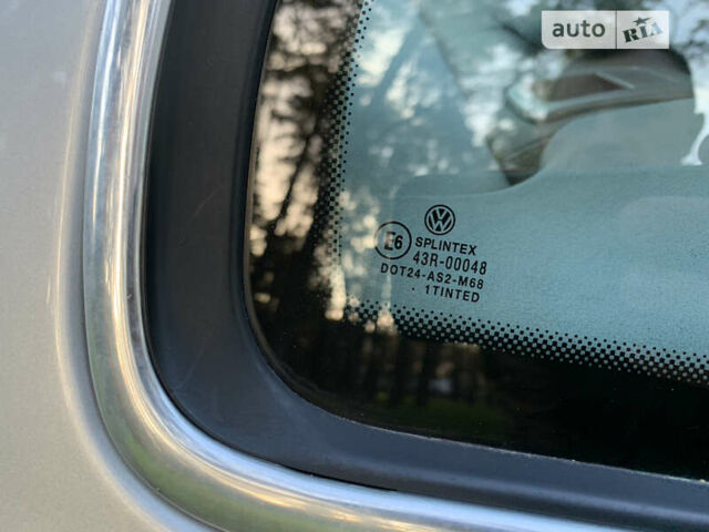 Серый Фольксваген Пассат, объемом двигателя 1.6 л и пробегом 233 тыс. км за 5399 $, фото 31 на Automoto.ua