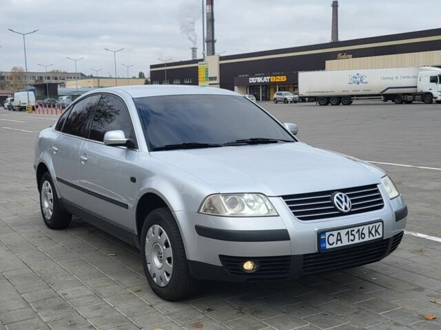 Серый Фольксваген Пассат, объемом двигателя 2 л и пробегом 283 тыс. км за 4700 $, фото 2 на Automoto.ua