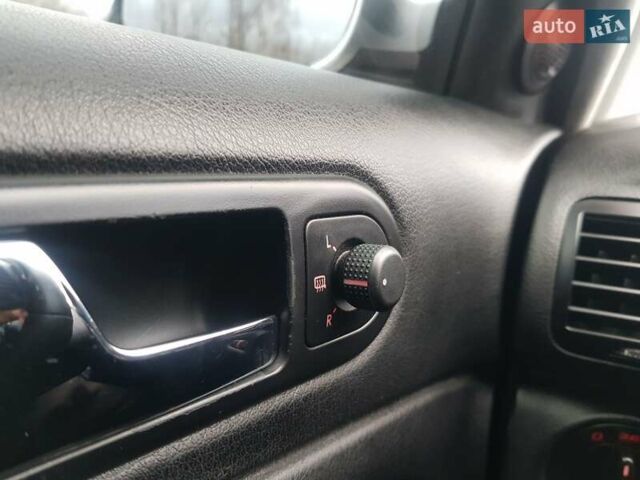 Серый Фольксваген Пассат, объемом двигателя 1.98 л и пробегом 163 тыс. км за 4950 $, фото 28 на Automoto.ua