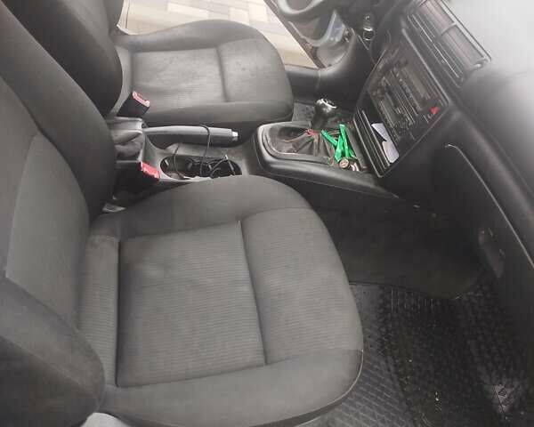 Сірий Фольксваген Пассат, об'ємом двигуна 1.6 л та пробігом 203 тис. км за 4000 $, фото 6 на Automoto.ua