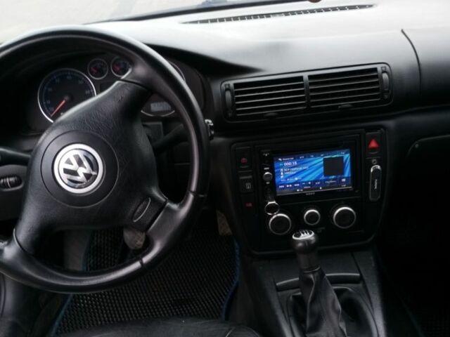 Серый Фольксваген Пассат, объемом двигателя 1.8 л и пробегом 470 тыс. км за 3600 $, фото 5 на Automoto.ua