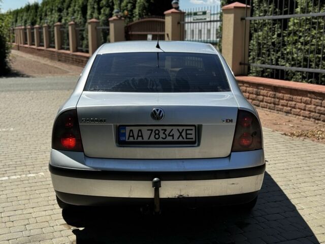 Серый Фольксваген Пассат, объемом двигателя 1.9 л и пробегом 200 тыс. км за 2950 $, фото 3 на Automoto.ua