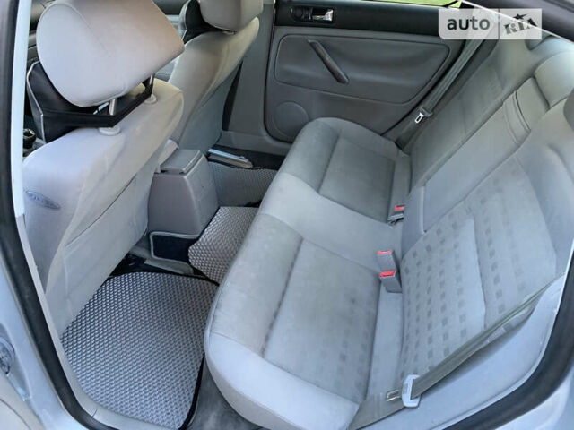 Серый Фольксваген Пассат, объемом двигателя 1.6 л и пробегом 233 тыс. км за 5399 $, фото 15 на Automoto.ua