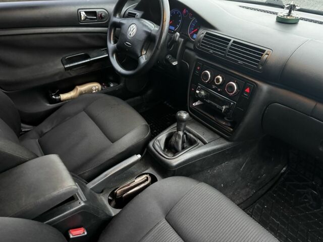 Сірий Фольксваген Пассат, об'ємом двигуна 1.6 л та пробігом 420 тис. км за 2950 $, фото 8 на Automoto.ua