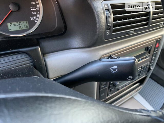 Серый Фольксваген Пассат, объемом двигателя 1.6 л и пробегом 233 тыс. км за 5399 $, фото 21 на Automoto.ua