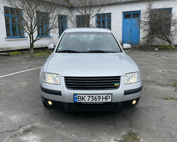 Сірий Фольксваген Пассат, об'ємом двигуна 1.78 л та пробігом 250 тис. км за 4300 $, фото 1 на Automoto.ua