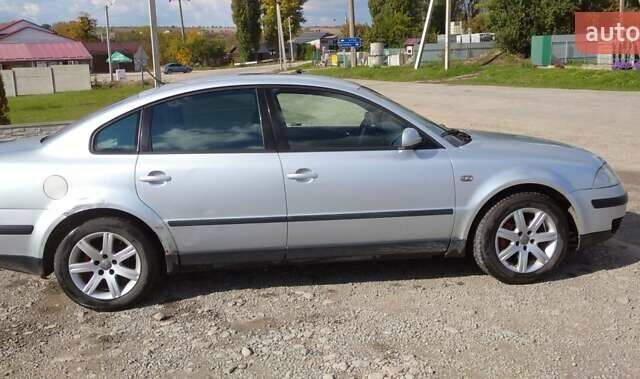 Серый Фольксваген Пассат, объемом двигателя 1.9 л и пробегом 435 тыс. км за 3700 $, фото 2 на Automoto.ua