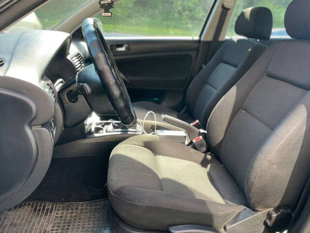 Серый Фольксваген Пассат, объемом двигателя 1.6 л и пробегом 209 тыс. км за 4600 $, фото 8 на Automoto.ua