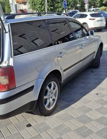 Серый Фольксваген Пассат, объемом двигателя 1.9 л и пробегом 344 тыс. км за 4800 $, фото 5 на Automoto.ua