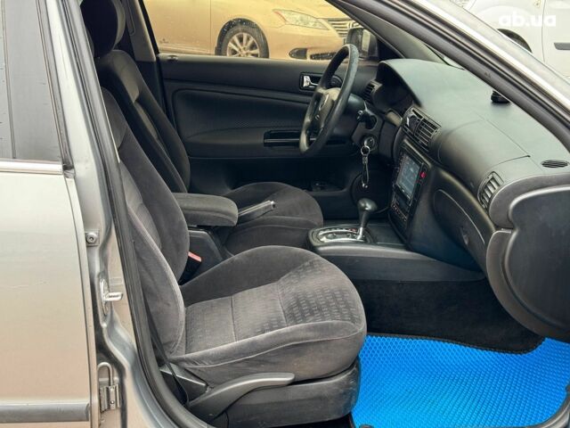 Серый Фольксваген Пассат, объемом двигателя 1.9 л и пробегом 460 тыс. км за 5090 $, фото 21 на Automoto.ua