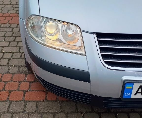 Серый Фольксваген Пассат, объемом двигателя 1.6 л и пробегом 154 тыс. км за 4000 $, фото 13 на Automoto.ua