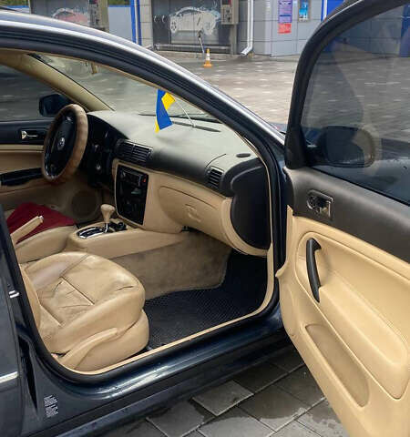 Сірий Фольксваген Пассат, об'ємом двигуна 1.78 л та пробігом 270 тис. км за 4000 $, фото 11 на Automoto.ua