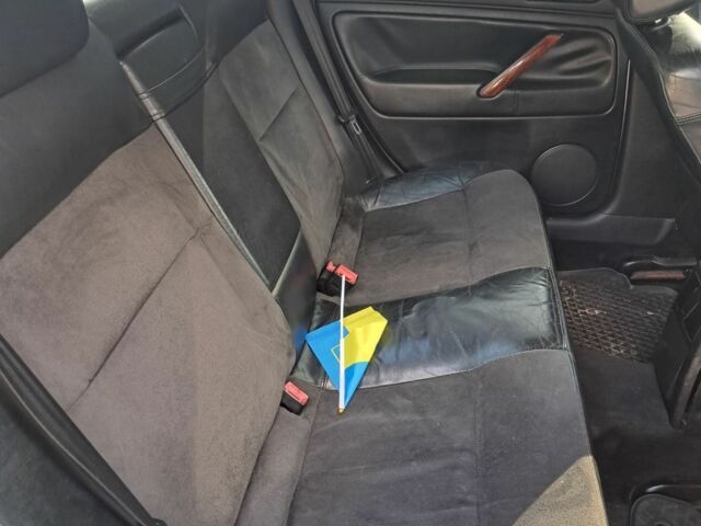 Серый Фольксваген Пассат, объемом двигателя 1.8 л и пробегом 230 тыс. км за 3800 $, фото 7 на Automoto.ua