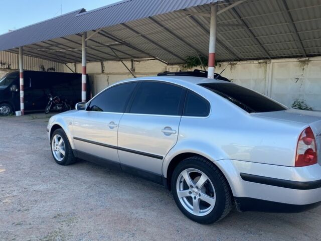 Серый Фольксваген Пассат, объемом двигателя 1.6 л и пробегом 267 тыс. км за 5200 $, фото 8 на Automoto.ua