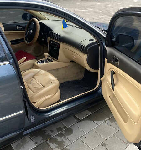 Сірий Фольксваген Пассат, об'ємом двигуна 1.78 л та пробігом 270 тис. км за 4000 $, фото 13 на Automoto.ua