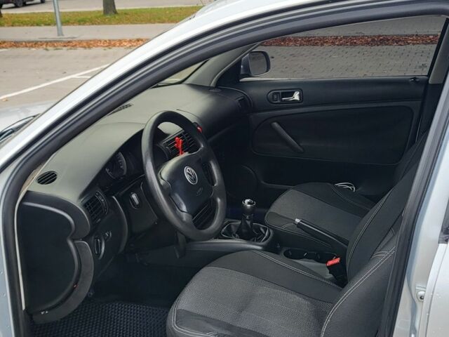 Серый Фольксваген Пассат, объемом двигателя 2 л и пробегом 283 тыс. км за 4700 $, фото 6 на Automoto.ua