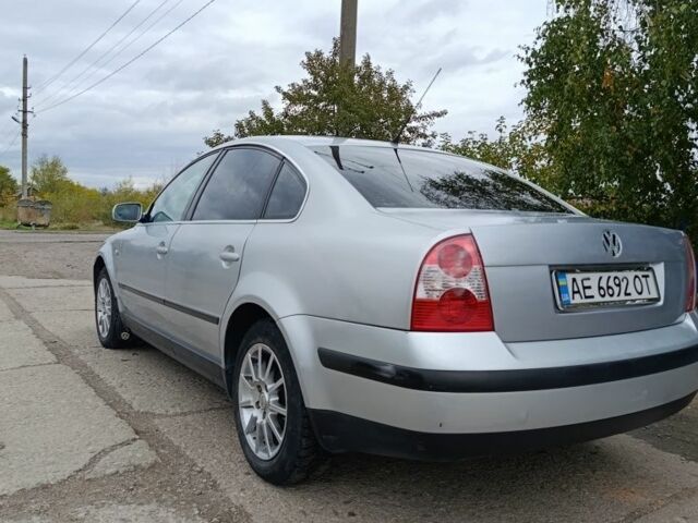 Серый Фольксваген Пассат, объемом двигателя 2 л и пробегом 400 тыс. км за 3700 $, фото 2 на Automoto.ua