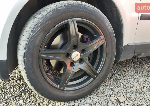 Серый Фольксваген Пассат, объемом двигателя 1.9 л и пробегом 333 тыс. км за 4750 $, фото 12 на Automoto.ua