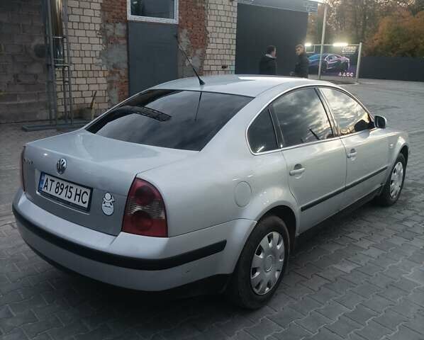 Серый Фольксваген Пассат, объемом двигателя 1.6 л и пробегом 316 тыс. км за 3500 $, фото 1 на Automoto.ua