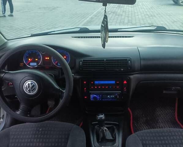 Серый Фольксваген Пассат, объемом двигателя 1.6 л и пробегом 316 тыс. км за 3500 $, фото 2 на Automoto.ua