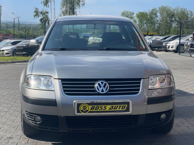 Серый Фольксваген Пассат, объемом двигателя 1.6 л и пробегом 209 тыс. км за 4600 $, фото 1 на Automoto.ua