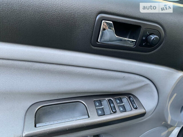 Серый Фольксваген Пассат, объемом двигателя 1.6 л и пробегом 233 тыс. км за 5399 $, фото 16 на Automoto.ua