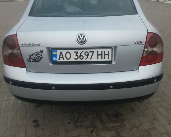 Серый Фольксваген Пассат, объемом двигателя 1.9 л и пробегом 350 тыс. км за 4600 $, фото 2 на Automoto.ua
