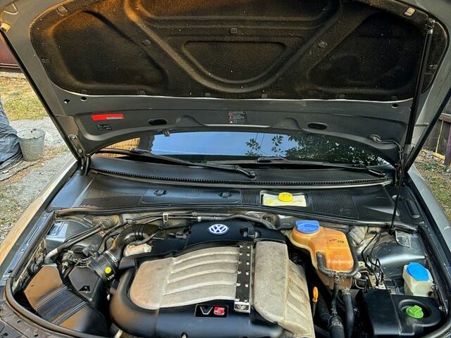 Сірий Фольксваген Пассат, об'ємом двигуна 2.3 л та пробігом 184 тис. км за 4700 $, фото 10 на Automoto.ua