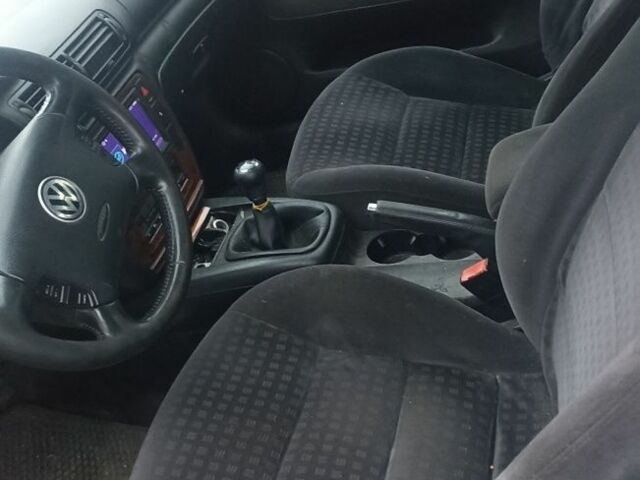 Серый Фольксваген Пассат, объемом двигателя 1.9 л и пробегом 300 тыс. км за 1800 $, фото 3 на Automoto.ua