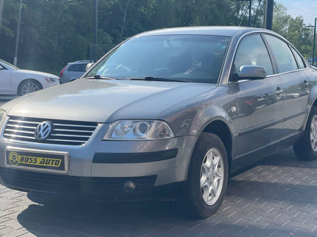 Серый Фольксваген Пассат, объемом двигателя 1.6 л и пробегом 209 тыс. км за 4600 $, фото 2 на Automoto.ua