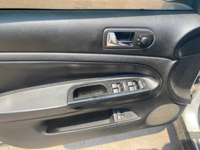 Серый Фольксваген Пассат, объемом двигателя 2.8 л и пробегом 300 тыс. км за 3500 $, фото 23 на Automoto.ua