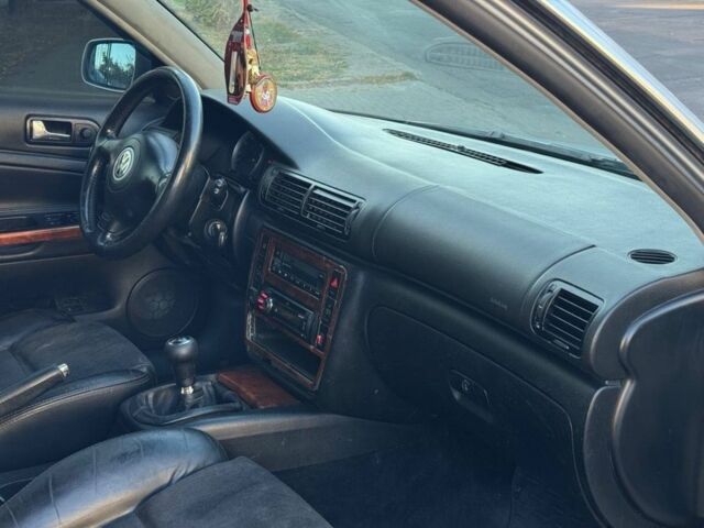 Серый Фольксваген Пассат, объемом двигателя 2.8 л и пробегом 330 тыс. км за 3899 $, фото 13 на Automoto.ua