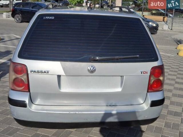 Серый Фольксваген Пассат, объемом двигателя 1.9 л и пробегом 344 тыс. км за 4800 $, фото 25 на Automoto.ua