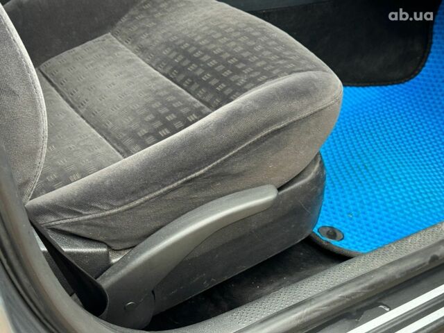 Серый Фольксваген Пассат, объемом двигателя 1.9 л и пробегом 460 тыс. км за 5090 $, фото 22 на Automoto.ua