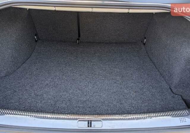 Серый Фольксваген Пассат, объемом двигателя 1.6 л и пробегом 145 тыс. км за 4800 $, фото 14 на Automoto.ua