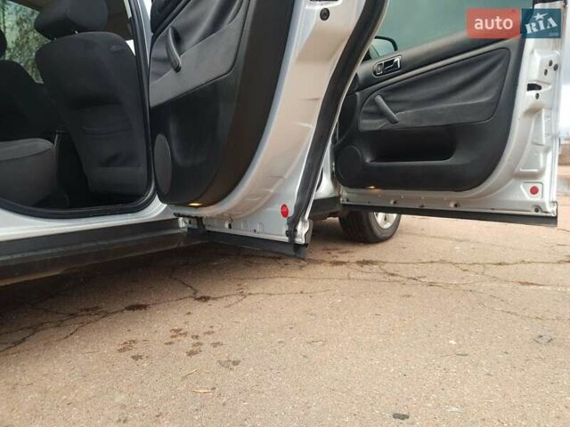 Серый Фольксваген Пассат, объемом двигателя 1.98 л и пробегом 163 тыс. км за 4950 $, фото 29 на Automoto.ua