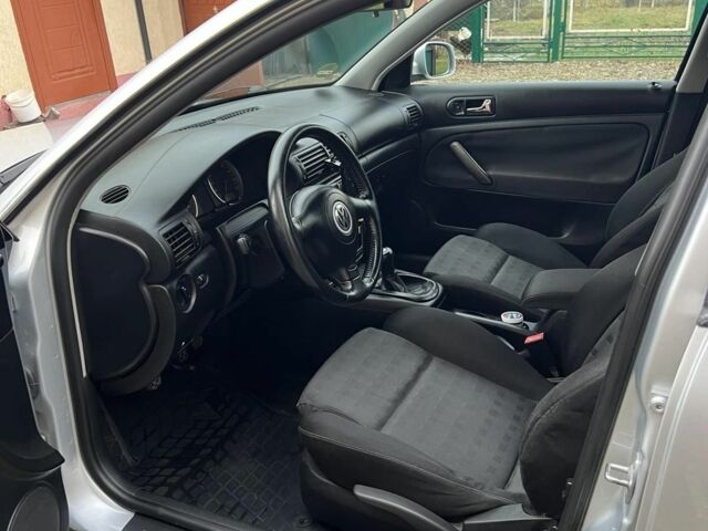 Серый Фольксваген Пассат, объемом двигателя 1.8 л и пробегом 253 тыс. км за 3750 $, фото 1 на Automoto.ua