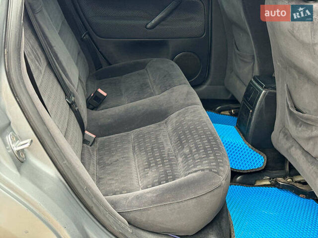 Серый Фольксваген Пассат, объемом двигателя 1.9 л и пробегом 460 тыс. км за 5090 $, фото 18 на Automoto.ua