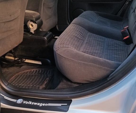 Сірий Фольксваген Пассат, об'ємом двигуна 1 л та пробігом 375 тис. км за 2200 $, фото 7 на Automoto.ua