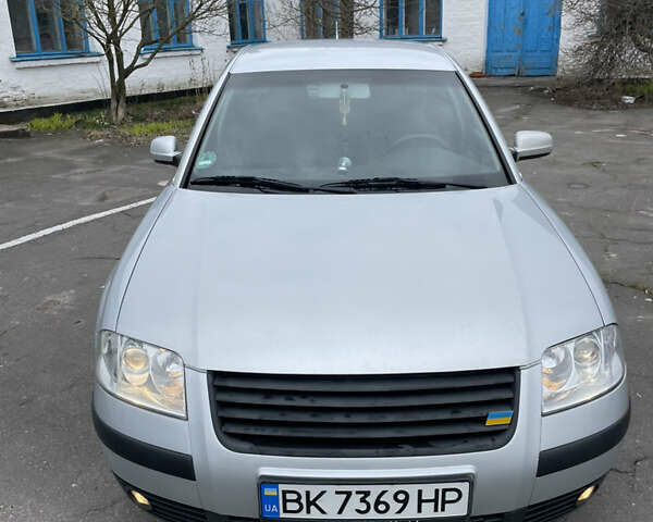 Сірий Фольксваген Пассат, об'ємом двигуна 1.78 л та пробігом 250 тис. км за 4300 $, фото 2 на Automoto.ua