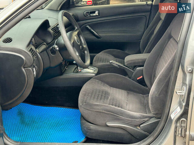 Серый Фольксваген Пассат, объемом двигателя 1.9 л и пробегом 460 тыс. км за 5090 $, фото 13 на Automoto.ua