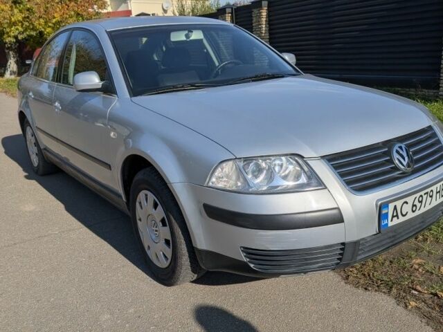 Серый Фольксваген Пассат, объемом двигателя 1.6 л и пробегом 145 тыс. км за 4800 $, фото 1 на Automoto.ua