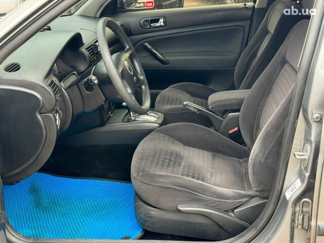 Серый Фольксваген Пассат, объемом двигателя 1.9 л и пробегом 460 тыс. км за 5090 $, фото 13 на Automoto.ua