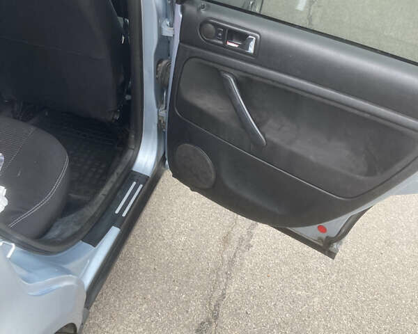 Серый Фольксваген Пассат, объемом двигателя 1.78 л и пробегом 396 тыс. км за 3800 $, фото 7 на Automoto.ua