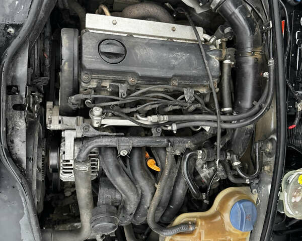 Сірий Фольксваген Пассат, об'ємом двигуна 1.6 л та пробігом 430 тис. км за 2950 $, фото 10 на Automoto.ua