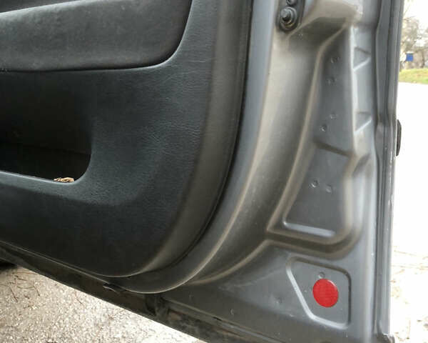 Серый Фольксваген Пассат, объемом двигателя 1.8 л и пробегом 410 тыс. км за 3000 $, фото 20 на Automoto.ua