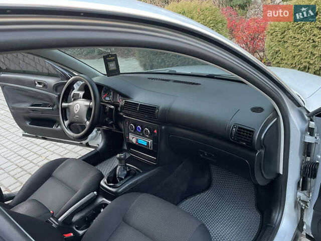 Серый Фольксваген Пассат, объемом двигателя 1.6 л и пробегом 200 тыс. км за 4300 $, фото 30 на Automoto.ua