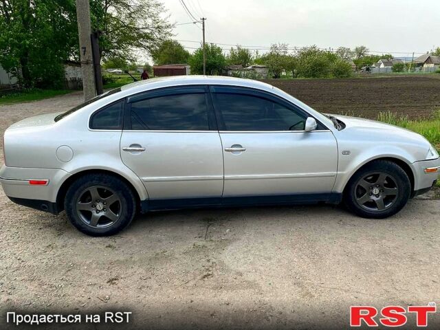 Серый Фольксваген Пассат, объемом двигателя 1.8 л и пробегом 400 тыс. км за 4900 $, фото 2 на Automoto.ua